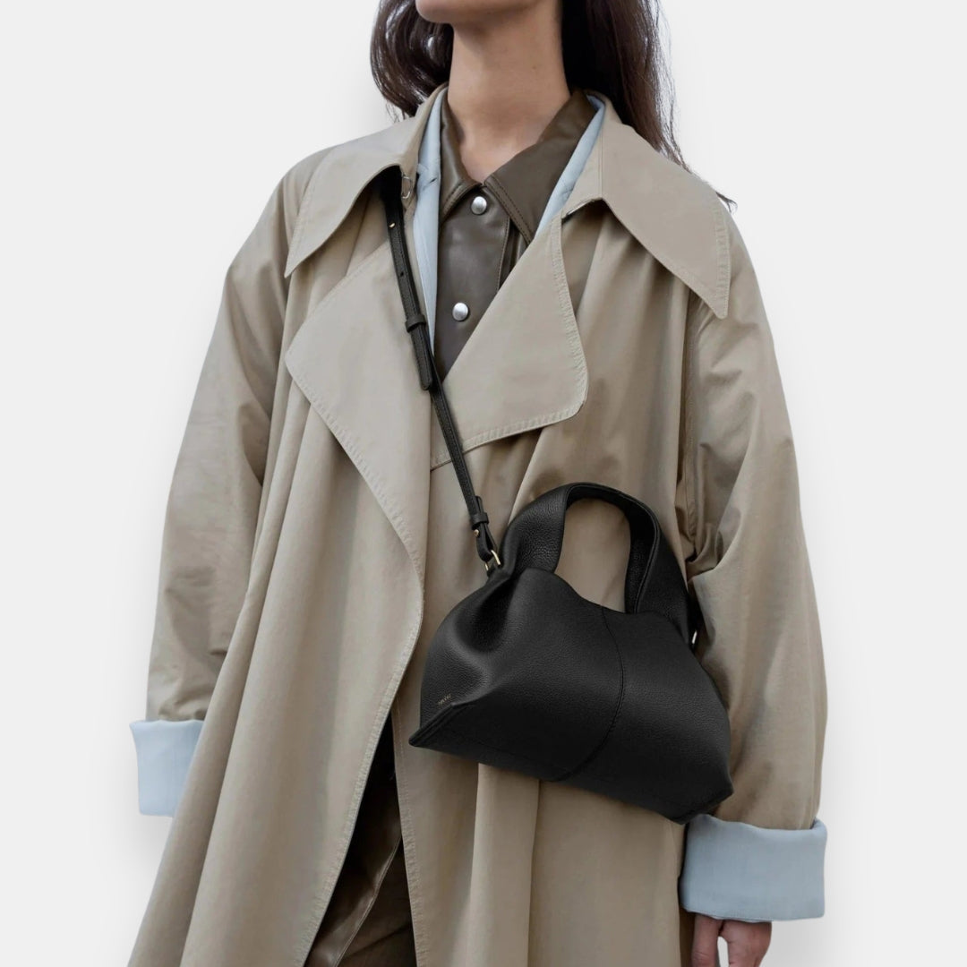 Isotta - Borsa Scultorea con Manico Dorato