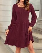 Quadrienne - Abito in Maglia con Scollo Quadrato