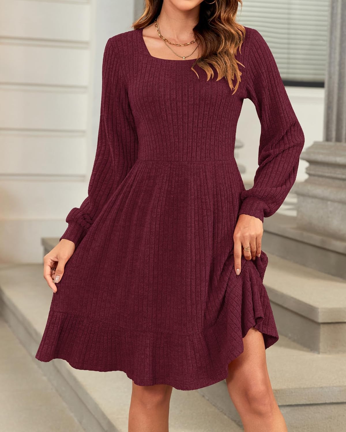 Quadrienne - Abito in Maglia con Scollo Quadrato