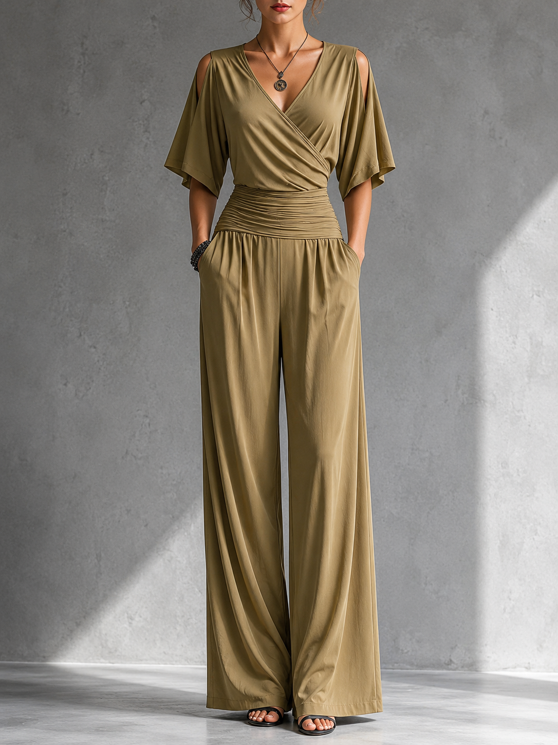 Rosa - Combinazione elegante con effetto portafoglio e gambe larghe