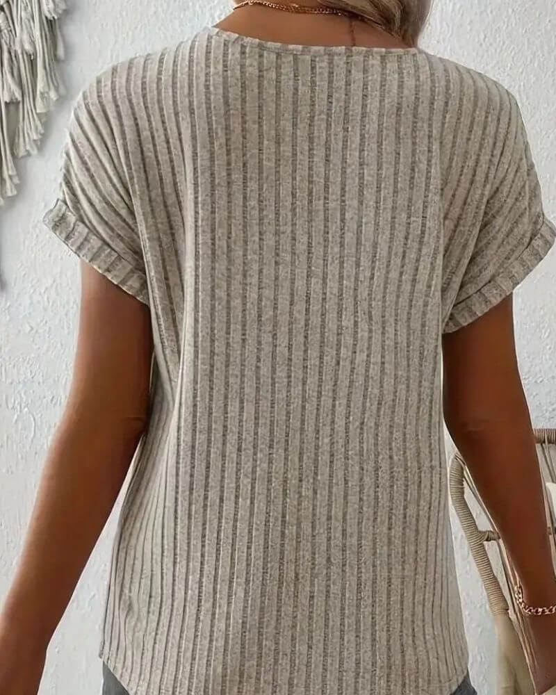 Zoe – Maglia Elegante con Scollo a V