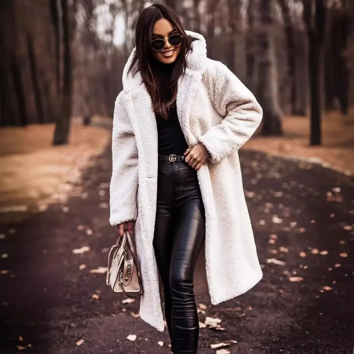 Novelia - Cappotto Autunnale dal Taglio Elegante