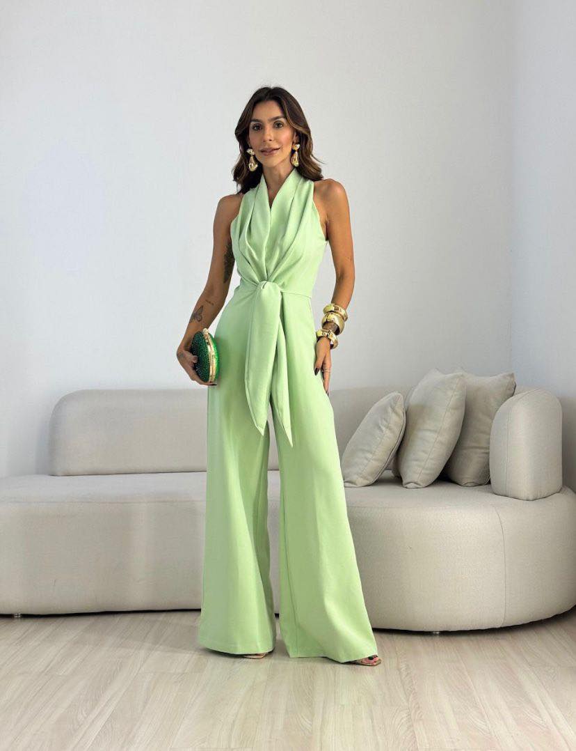 Carolla -  Tuta elegante che valorizza la silhouette